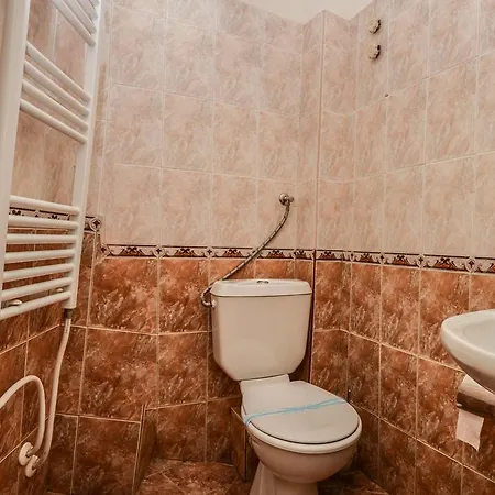 Otel Family Varbitsa 2*